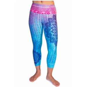 Brand New My Inner Fire Mandala Capri Yoga Pants